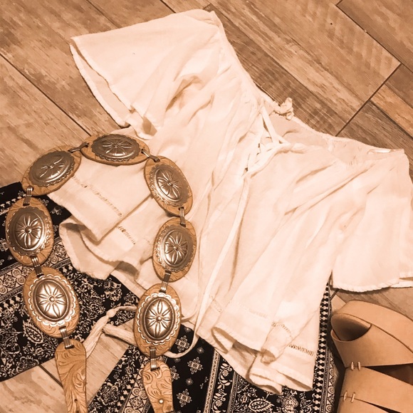 onetheland Tops - White Boho Crop Top